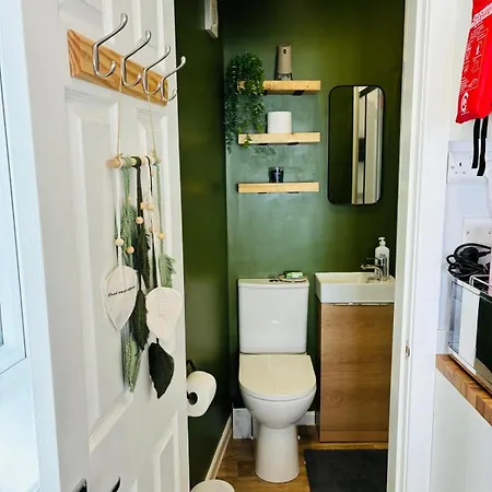 Your בית הארחה הרוגייט