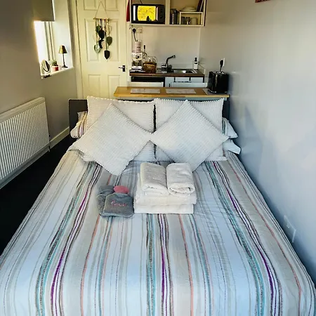 Your 招待所 哈罗盖特